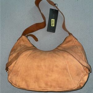 Donald J Pliner
Leather Antique
Vanchetta Handbag
Lined
Camel